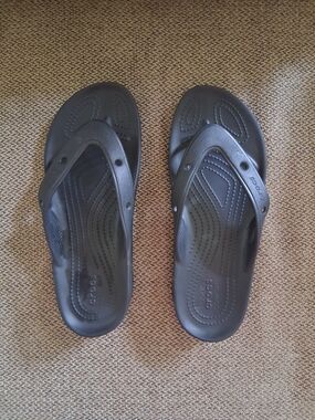 Crocs Classic All-Terrain Flip Flop Size 8W/6M